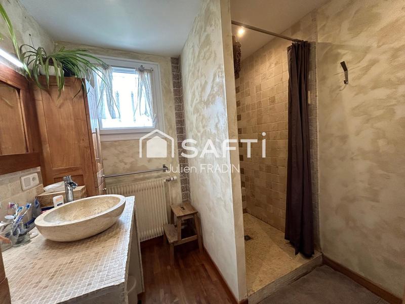 Maison de village - 217 m² - 8 pièces