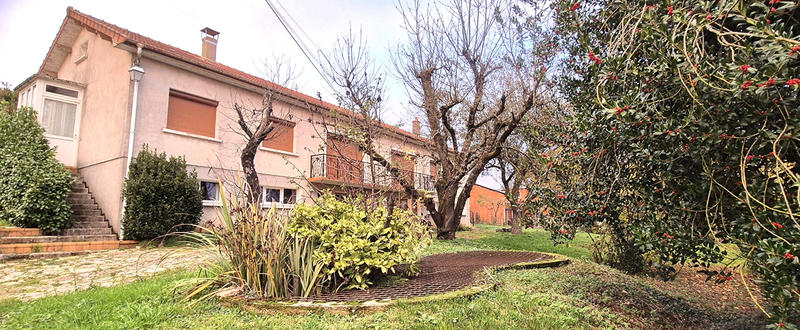 Maison - 164 m² - 9 pièces