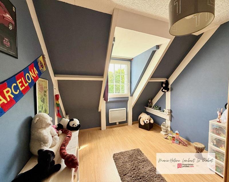 Maison - 170 m² - 6 pièces