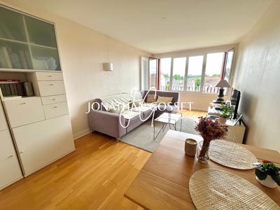 Appartement - 87 m² - 4 pièces