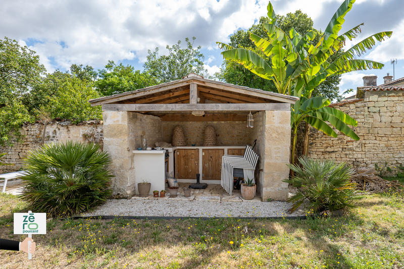 Maison - 209 m² - 7 pièces