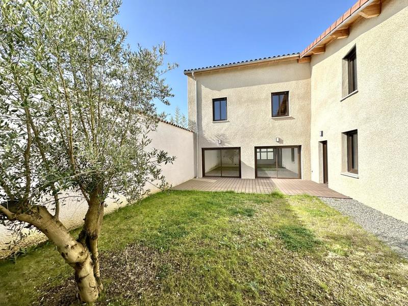 Propriété - 210 m² - 7 pièces