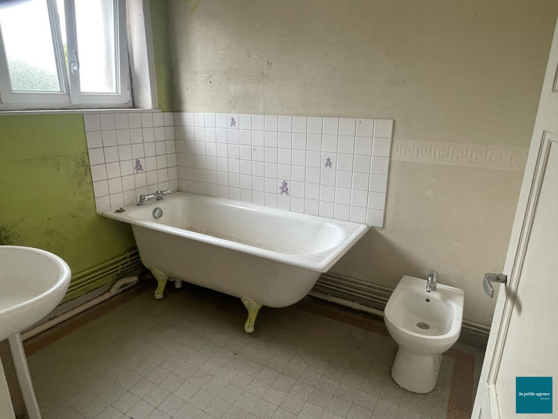 Maison ancienne - 235 m² - 9 pièces