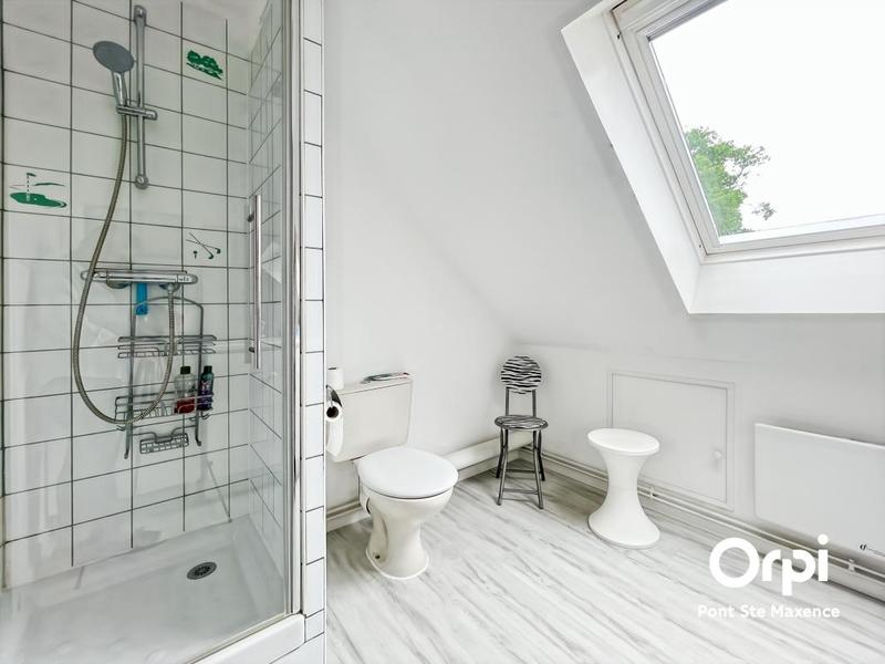 Maison - 146 m² - 8 pièces