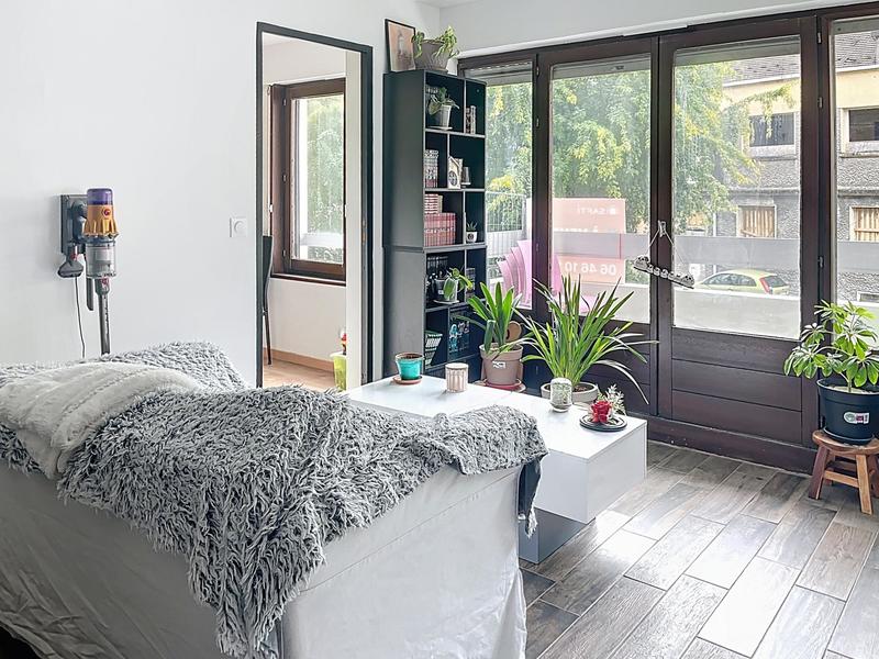 Appartement - 80 m² - 5 pièces