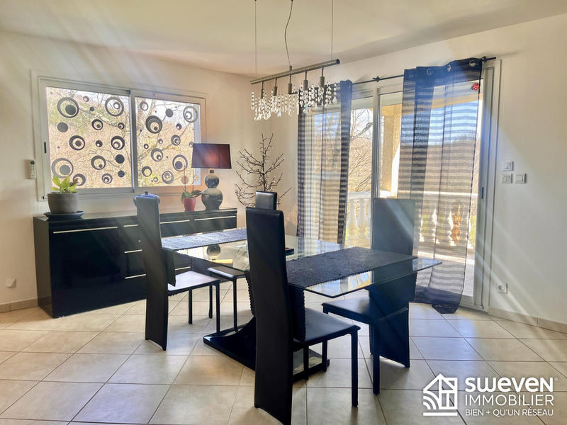 Maison - 138 m² - 5 pièces