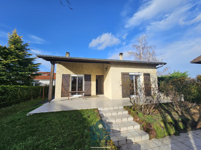 Maison - 98 m² - 6 pièces