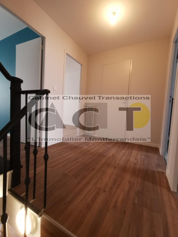 Appartement - 99 m² - 4 pièces