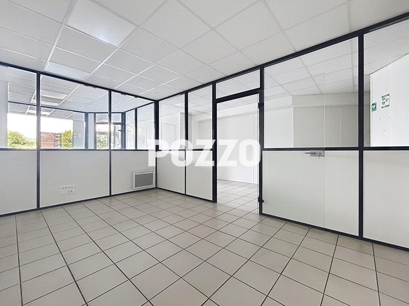 Local commercial - 107 m²