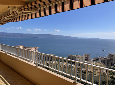 Appartement - 97 m² - 4 pièces