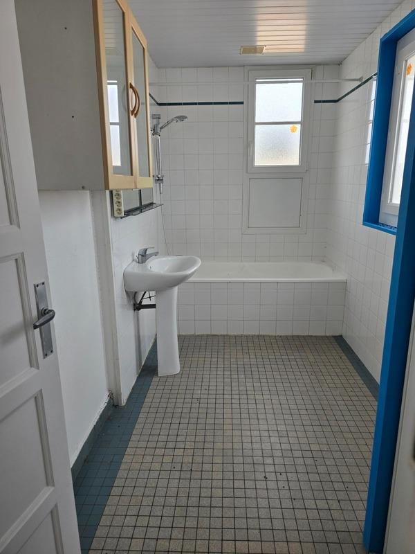 Maison de village - 92 m² - 8 pièces