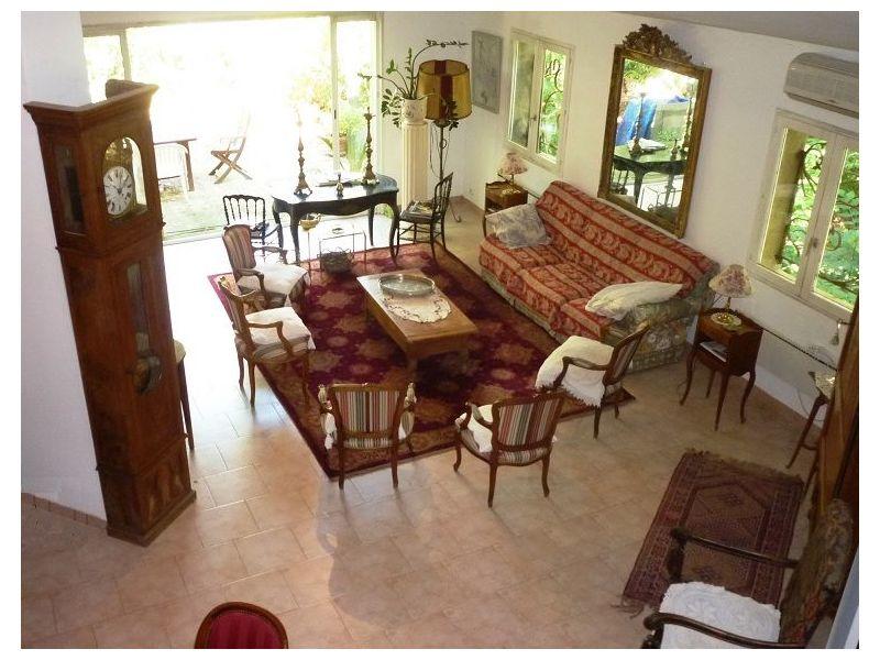 Propriété - 236 m² - 9 pièces