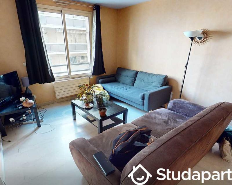 Chambre - 100 m² - 1 pièce