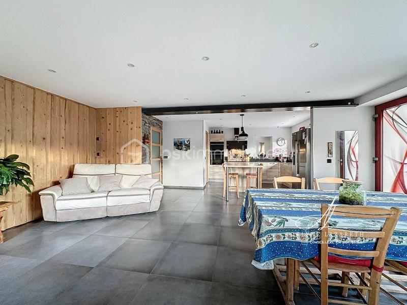 Corps de ferme - 159 m² - 5 pièces