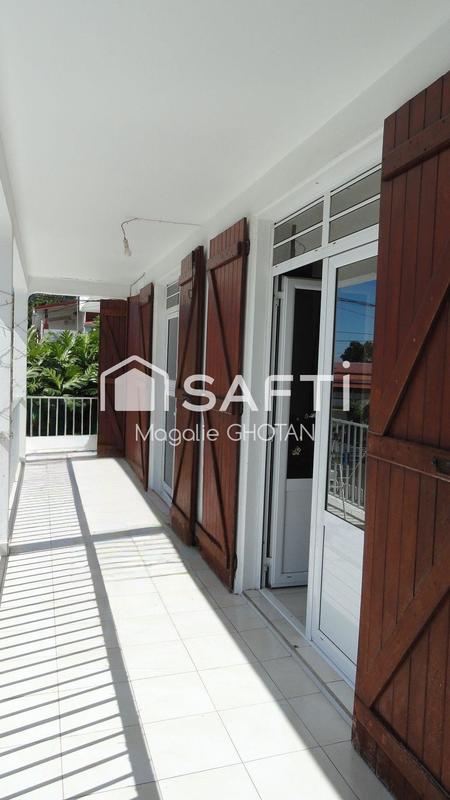 Maison - 174 m² - 9 pièces