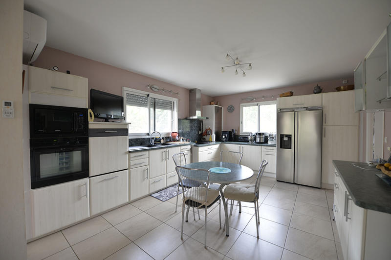 Maison - 290 m² - 7 pièces