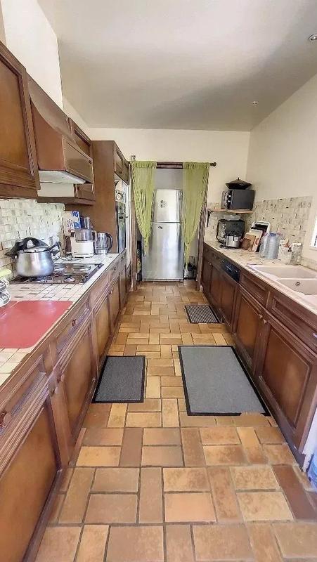 Maison - 210 m² - 7 pièces