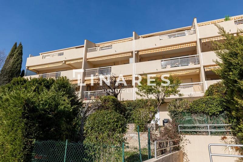 Appartement - 91 m² - 4 pièces