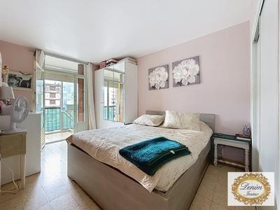 Appartement - 75 m² - 4 pièces