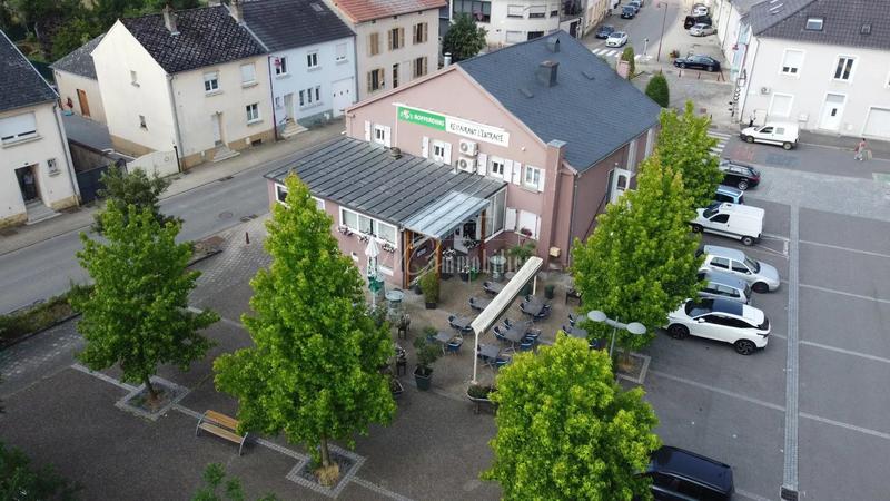 Immeuble mixte - 10 pièces