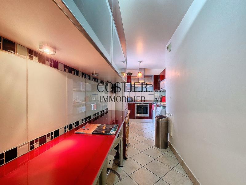 Appartement - 108 m² - 5 pièces