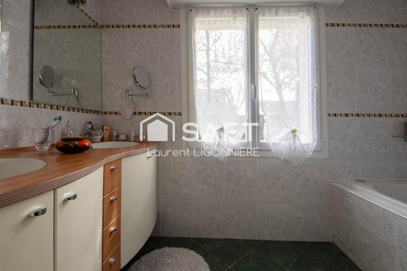 Maison - 187 m² - 7 pièces