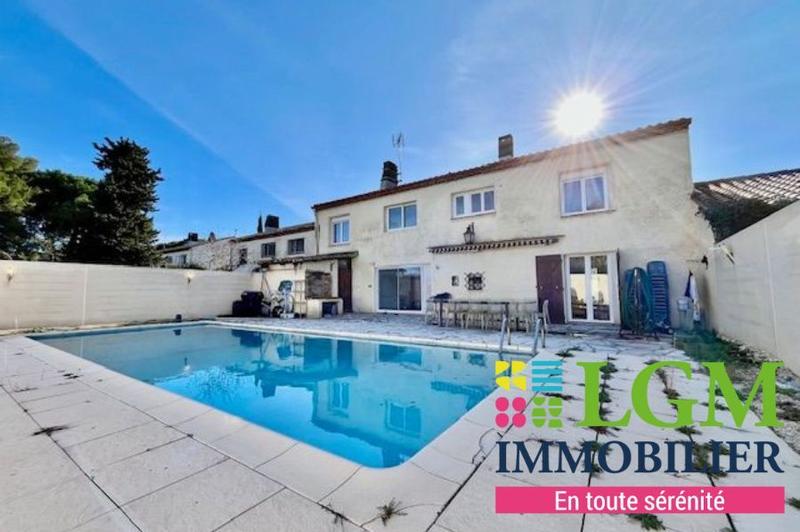 Maison - 243 m² - 9 pièces