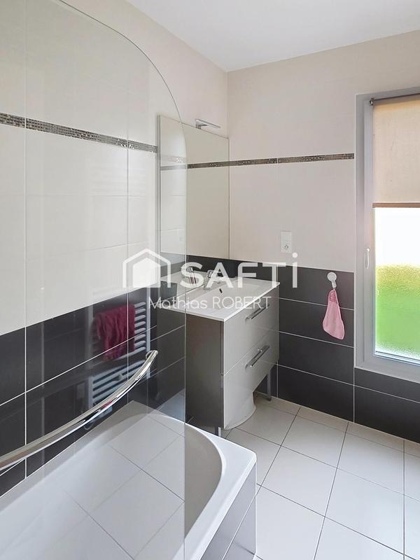 Maison - 106 m² - 4 pièces