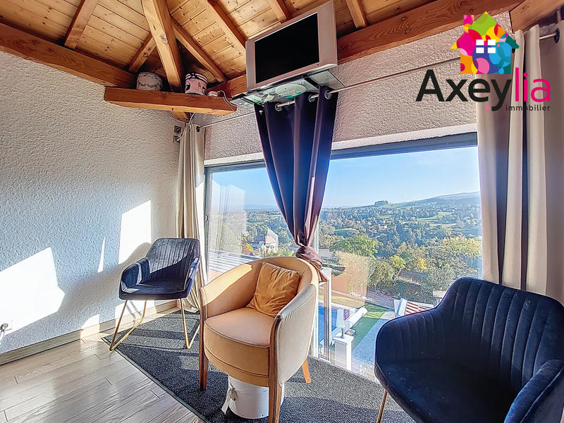 Maison - 149 m² - 7 pièces