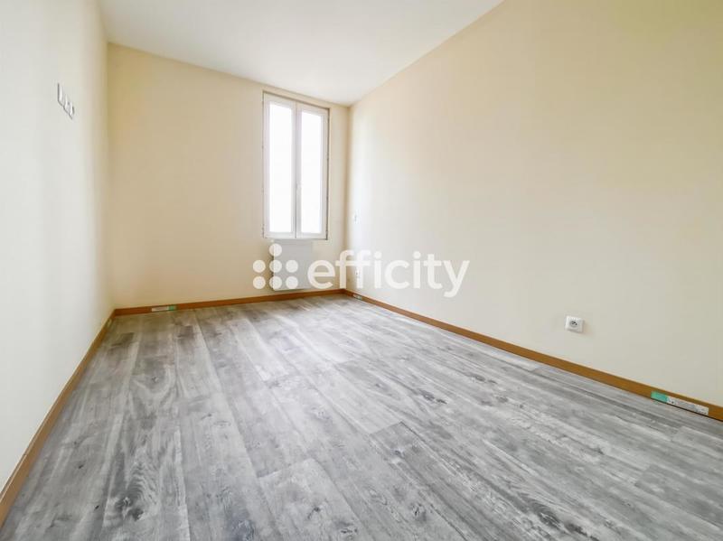 Maison - 136 m² - 8 pièces