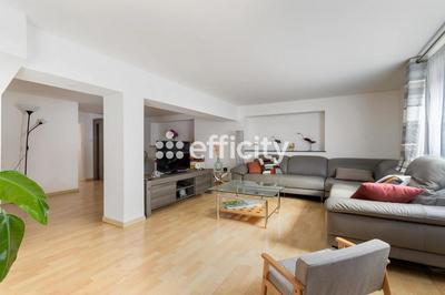 Appartement - 99 m² - 4 pièces