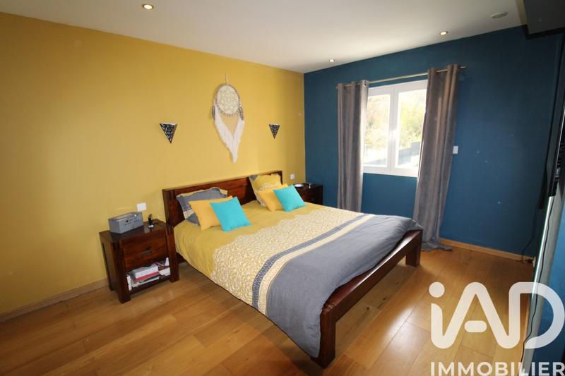 Maison - 180 m² - 7 pièces