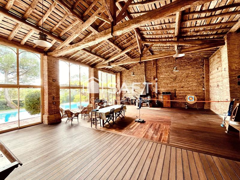 Maison de maîtres - 280 m² - 8 pièces