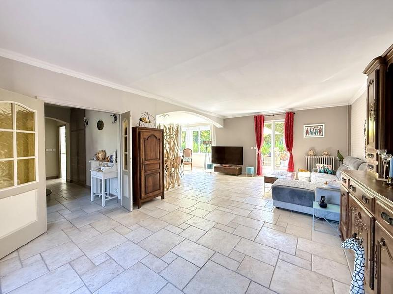 Maison - 184 m² - 7 pièces