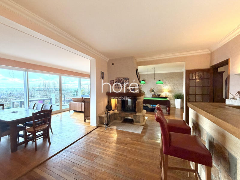 Maison - 178 m² - 9 pièces