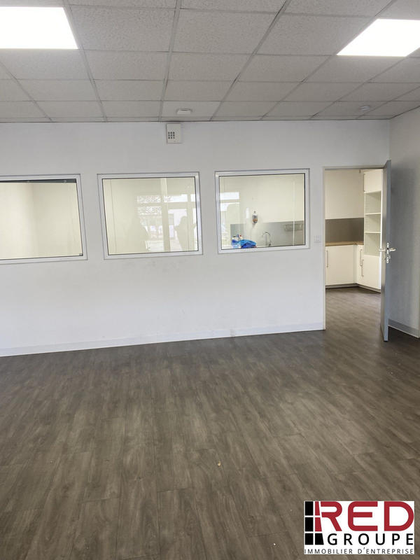 Local d'activités - 90 m²