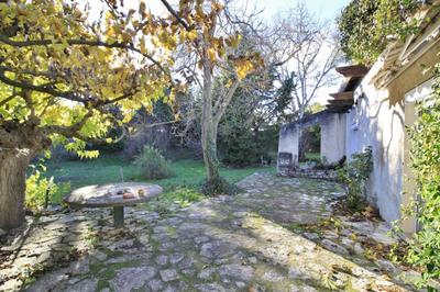 Maison - 460 m² - 10 pièces