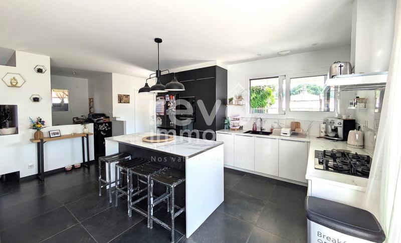 Maison - 119 m² - 4 pièces