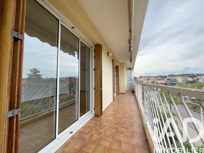 Appartement - 72 m² - 3 pièces