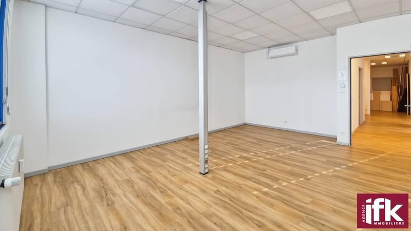 Local commercial - 192 m² - 6 pièces