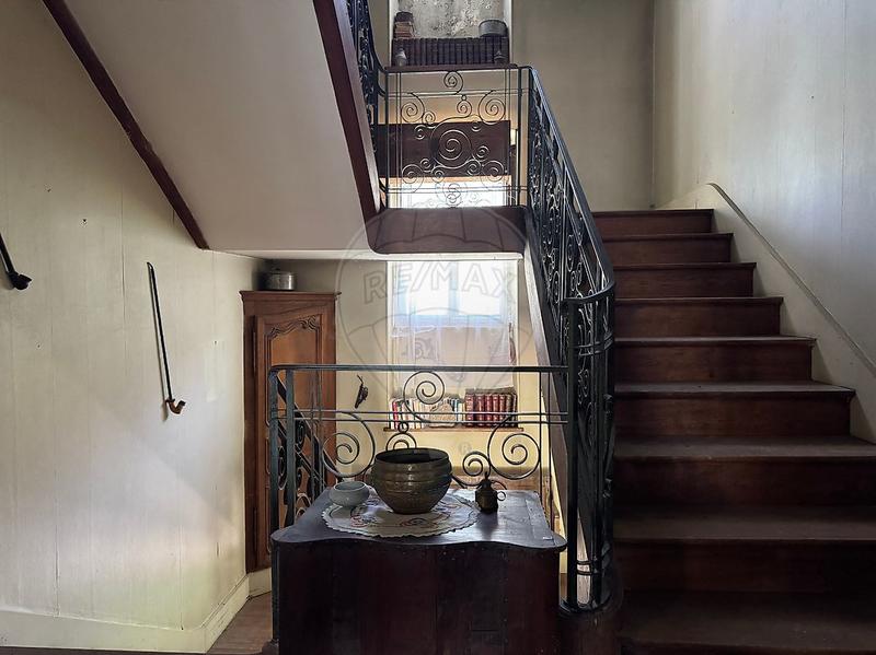 Maison bourgeoise - 379 m² - 11 pièces