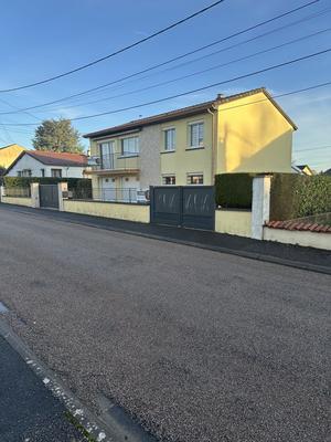 Maison - 100 m² - 5 pièces