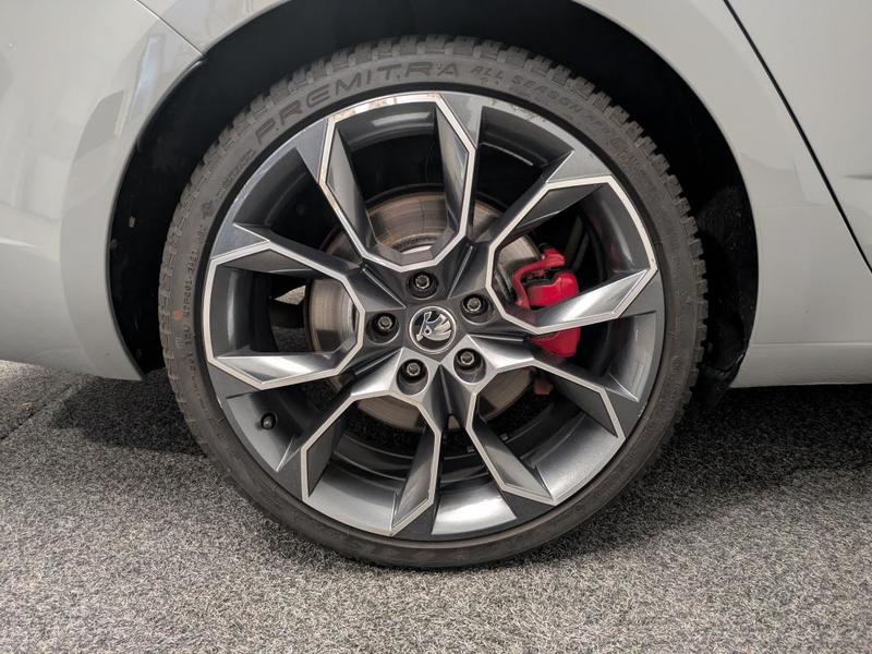 Skoda Octavia Combi Break Rs 245 Dsg-Toit Pano-Acc-Gps-Audio Canton-Carplay-Sieges Chauffants