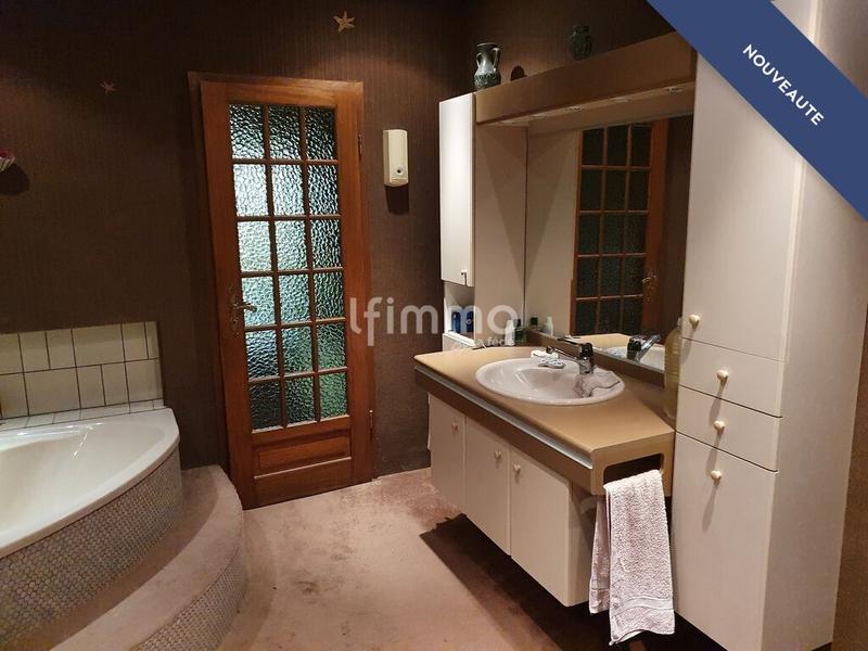 Maison - 137 m² - 5 pièces