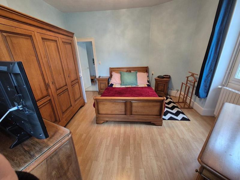 Maison - 300 m² - 7 pièces