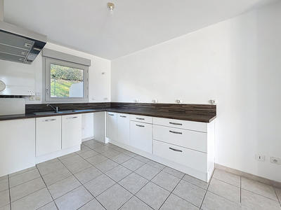 Appartement - 94 m² - 4 pièces