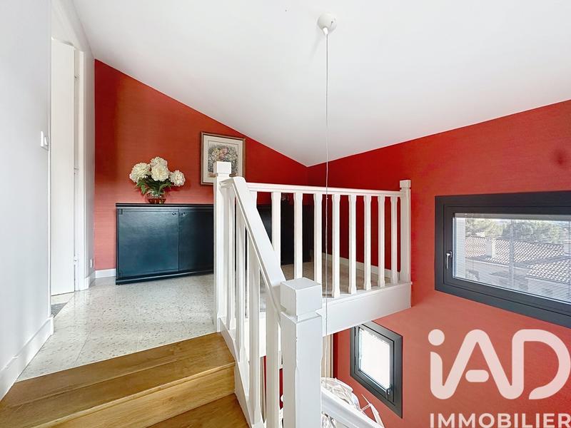 Maison - 280 m² - 10 pièces