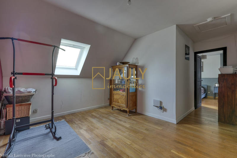 Maison - 143 m² - 6 pièces