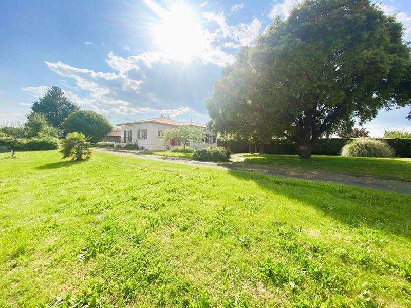 Maison - 223 m² - 6 pièces