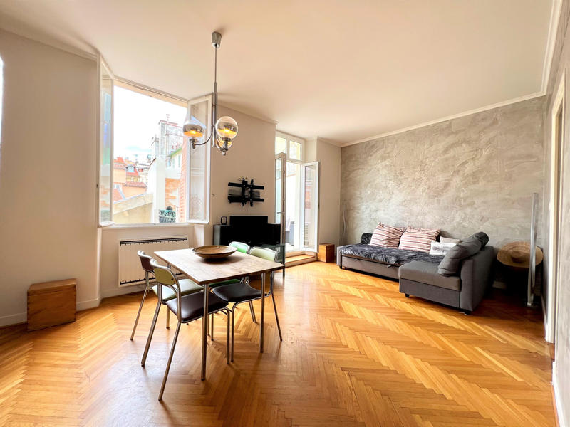 Appartement - 61 m² - 2 pièces